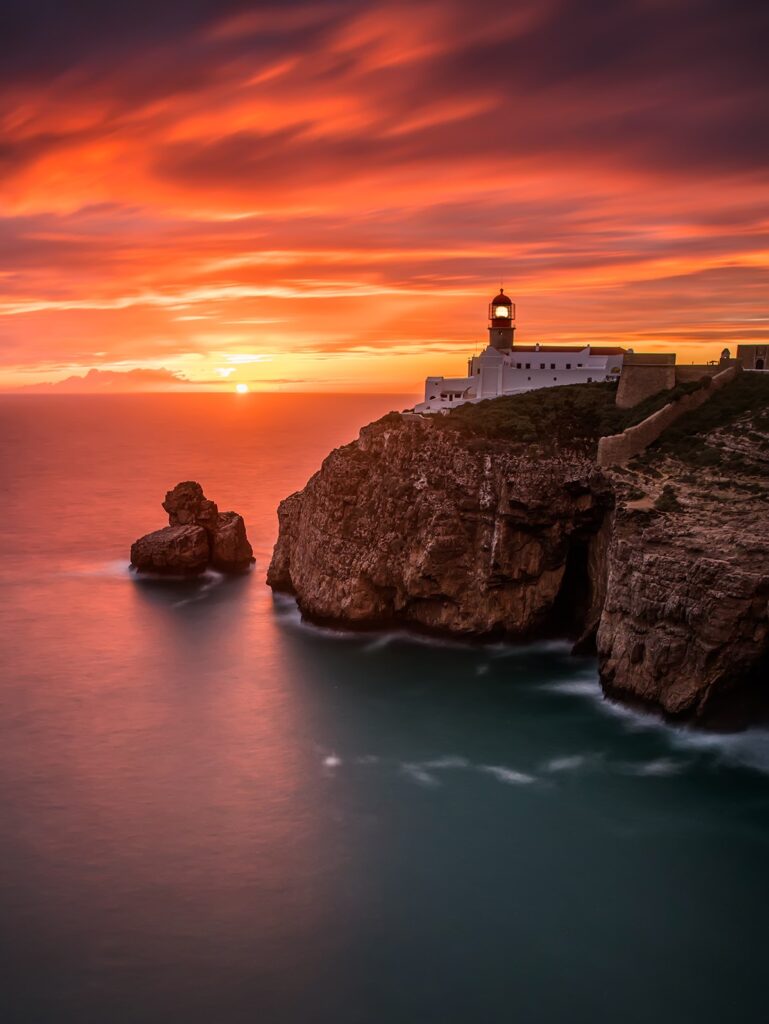 luxury yacht charter cruise to Sagres Algarve