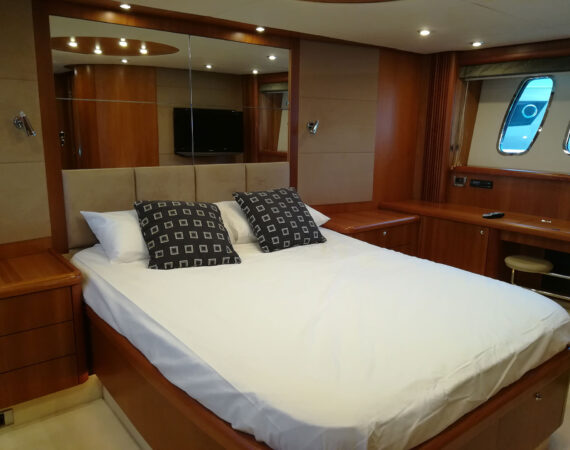 SUNSEEKER 72