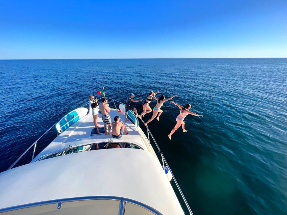 hen do yacht charter vilamoura