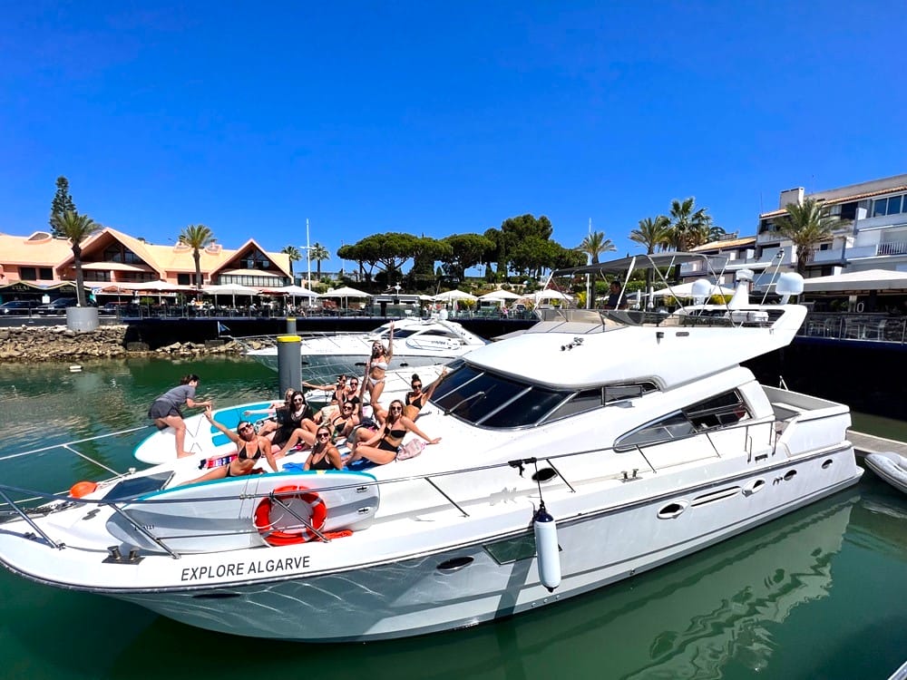 luxury yacht vilamoura